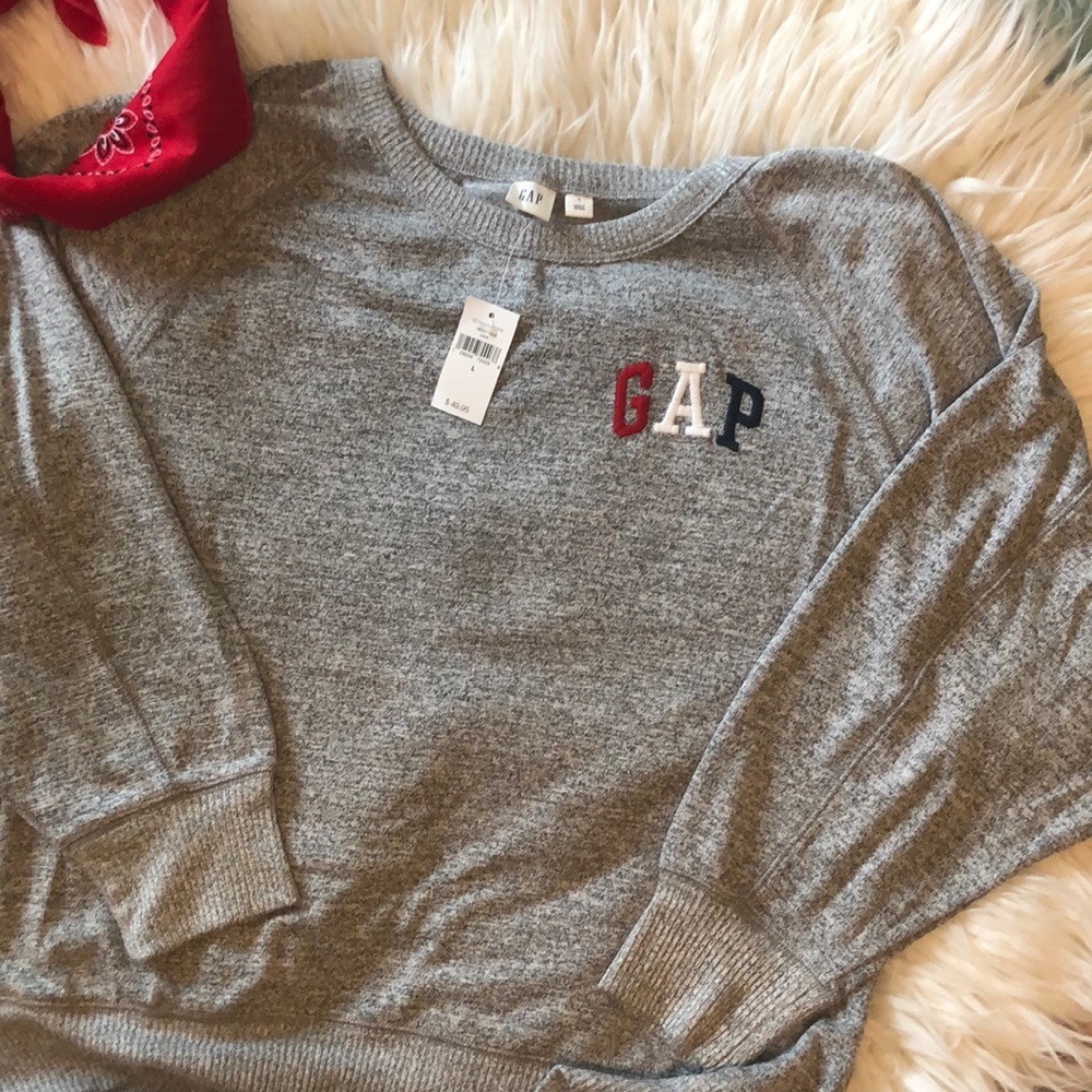 NWT Gap USA 🇺🇸 Sweater (Must see the back)  Sz L